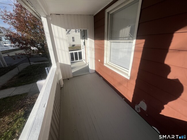 Building Photo - 209 Peck Ave