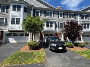 Building Photo - Updated Two-Bedroom Corner Townhouse in Lo...