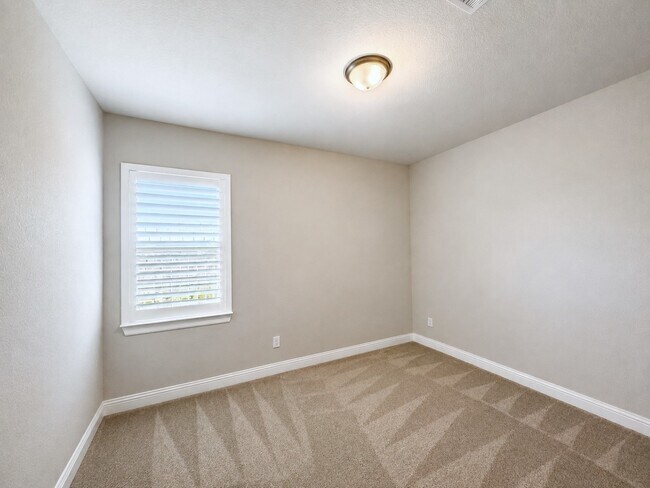 Building Photo - 13203 Wood Leaf Pk