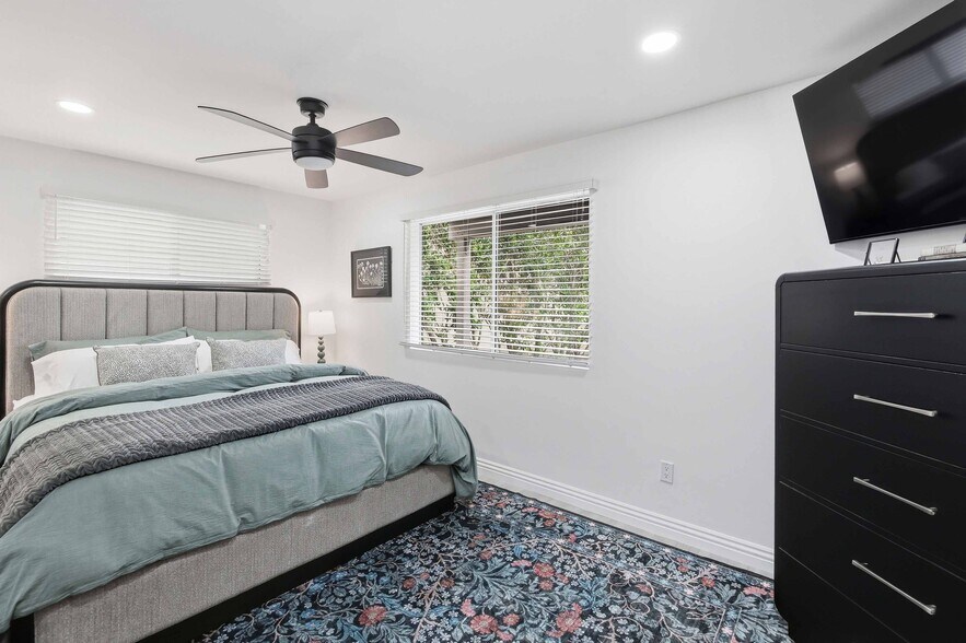 Building Photo - 1918 Marshallfield Ln