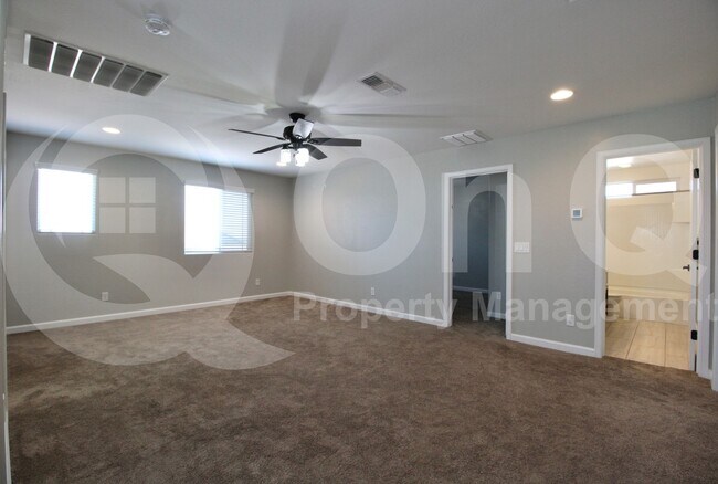 Building Photo - 24758 W Huntington Dr