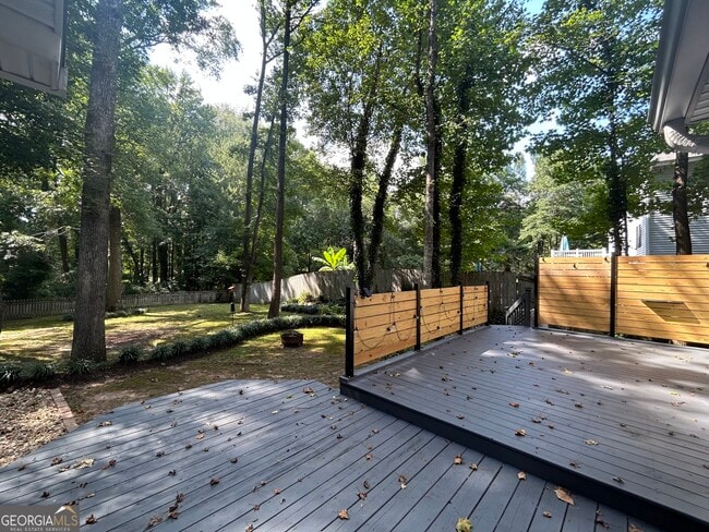 Building Photo - 102 Shawville Ln