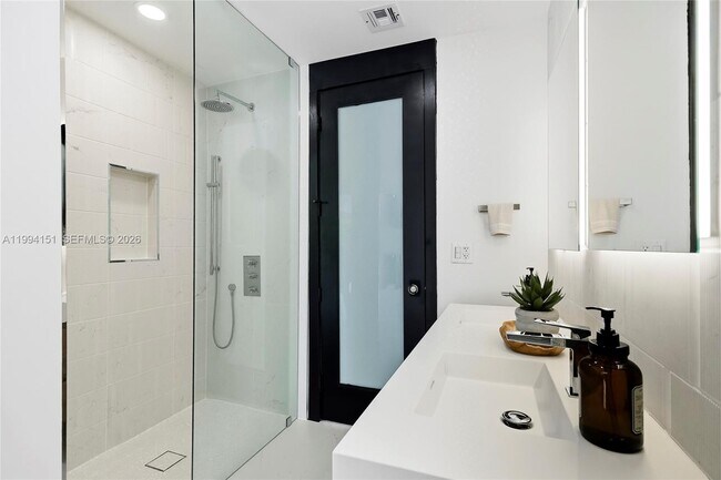 Building Photo - 8341 SW 87th Terrace