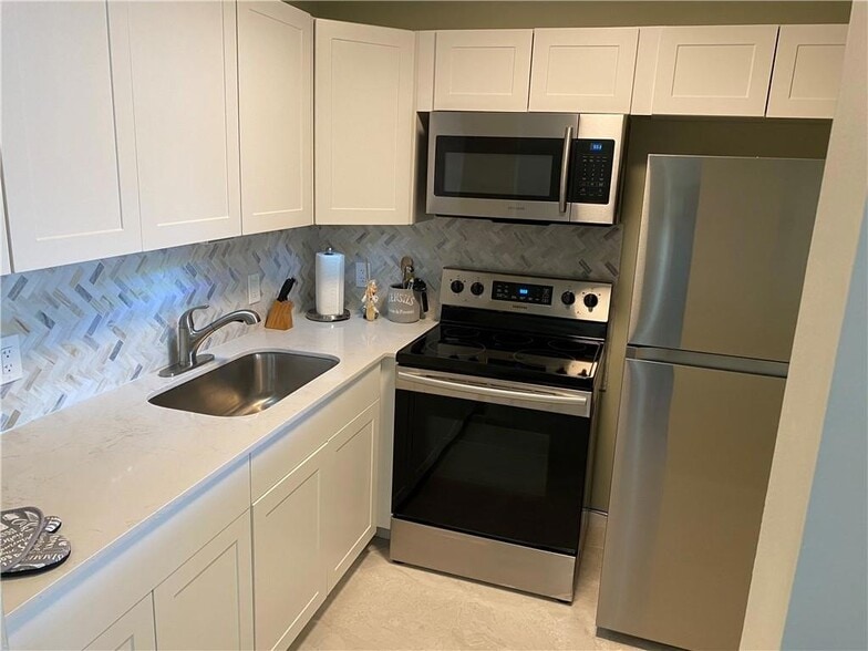 Building Photo - 59 Prescott C