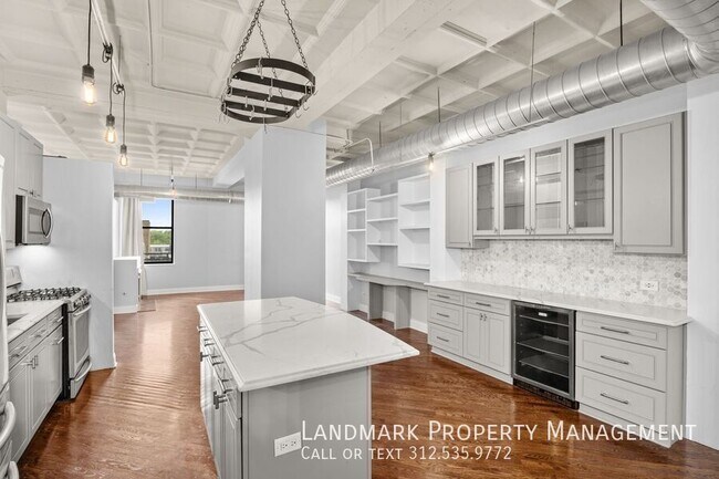 Building Photo - 1307 S Wabash Ave
