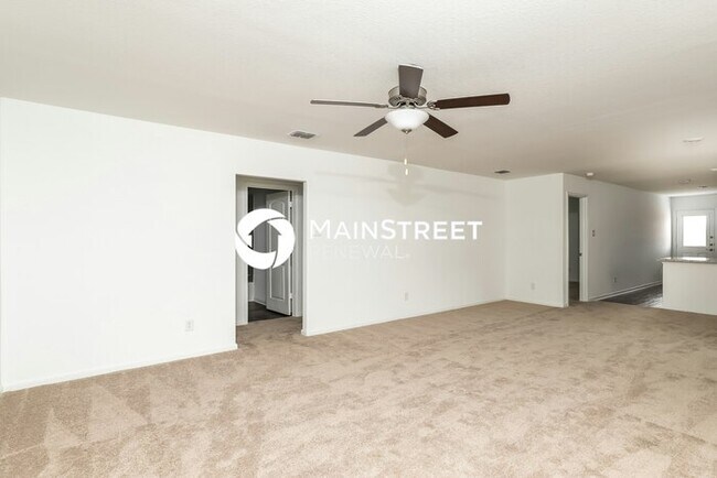 Building Photo - 3 Bedroom Pet-Friendly Home in New Braunfels, TX with Main Street Renewal