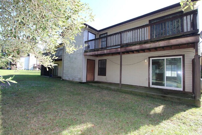 Building Photo - Ground-Floor 2BR Apartment in Prime North ...