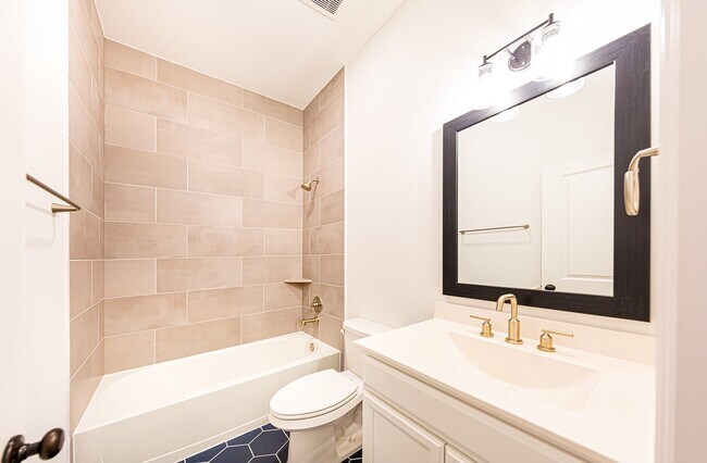 Building Photo - 17459 Vino Vines Ln