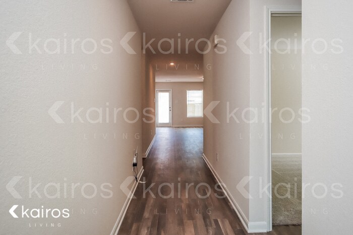 Building Photo - 15581 Briar Forest Dr