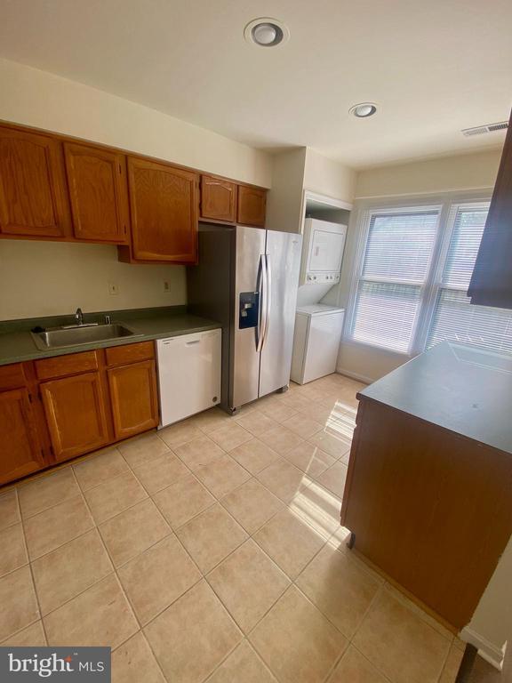 Building Photo - 10604 Greta Lynn Ct