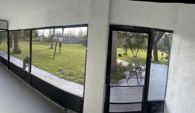 Building Photo - 1527 Hardway Ct