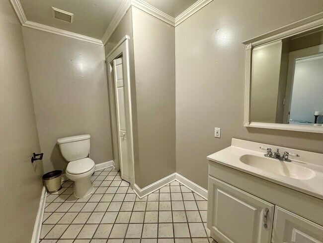 Building Photo - Great 3 Bed 2 Bath Home in Seminole Heights