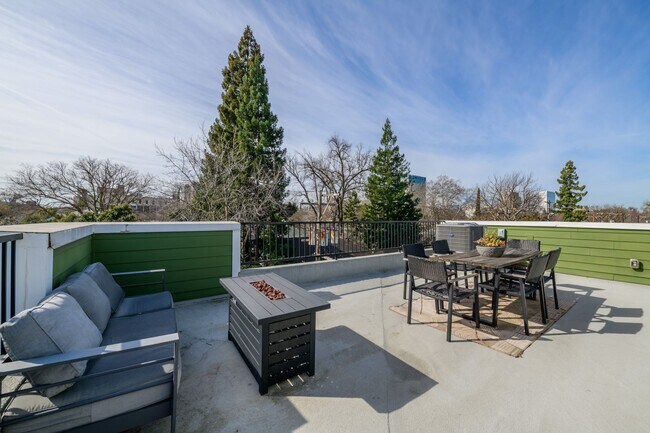 Building Photo - Fully Furnished & Move-In Ready in Midtown | Stylish & Modern Home for Rent