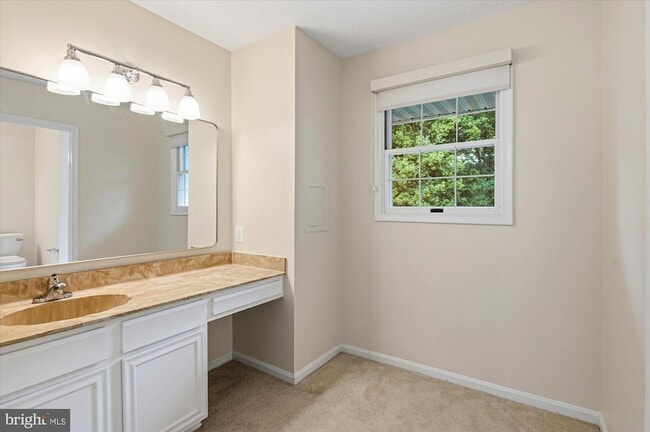 Building Photo - 9708 Locust Hill Dr