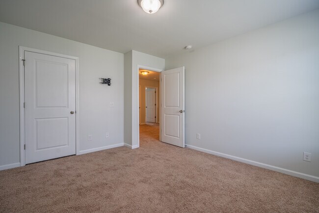 Building Photo - 135 Davila St