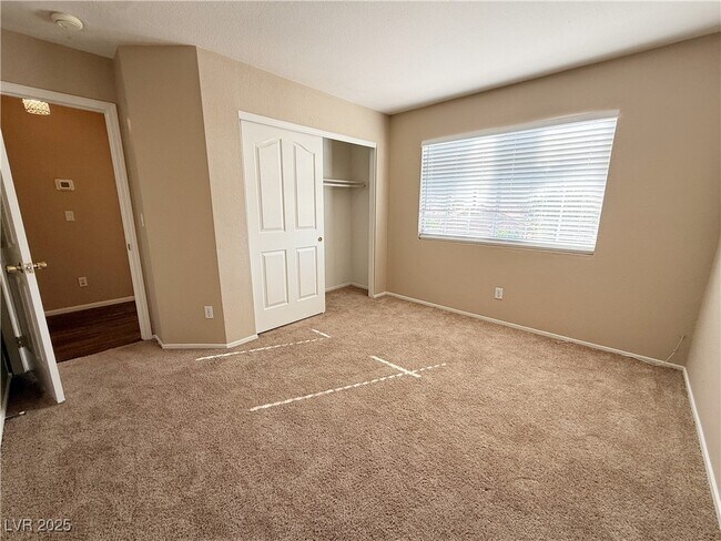 Building Photo - 7761 Locke Haven Dr