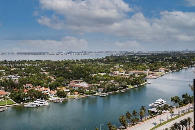 Building Photo - 4775 Collins Ave