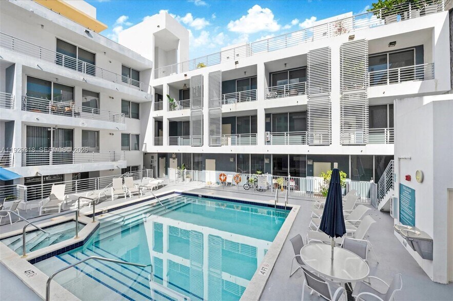 Building Photo - 3339 Virginia St