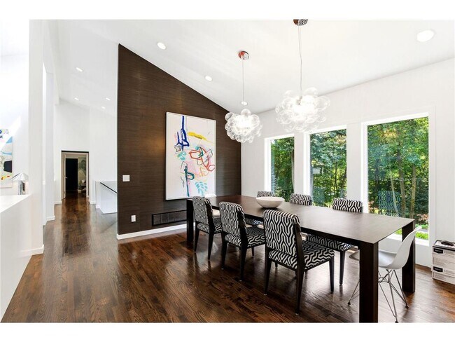 Building Photo - 20650 Bayview Ct