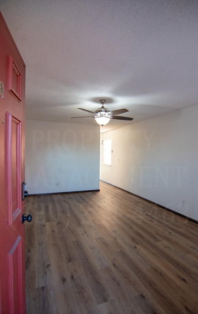 Building Photo - Coffeyville Charm: 2 Bedrooms, 1 Bathroom ...