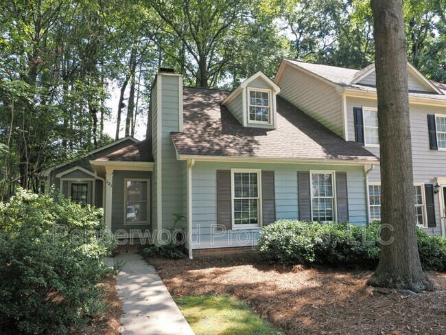 Primary Photo - 121 Inwood Ct