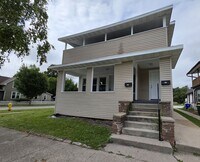 Building Photo - Shipyard Maple At 5th