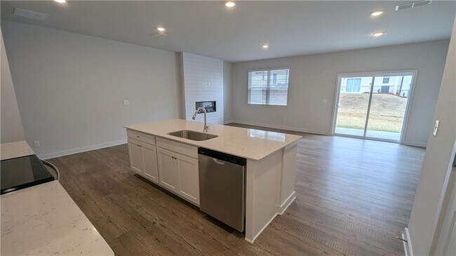 Building Photo - 1726 Harper Lily Ln