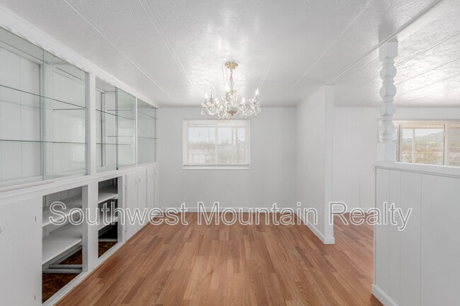 Building Photo - 29967 N Sandridge Dr