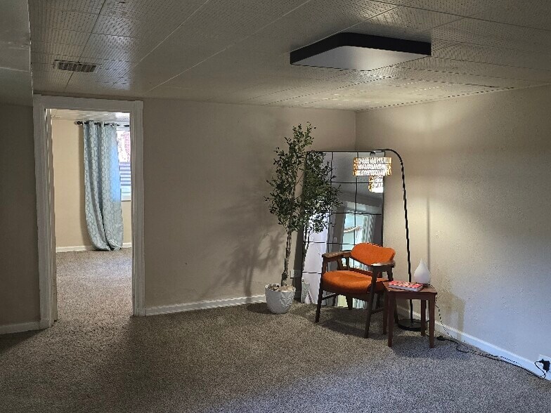 Building Photo - 753 Bellaire St