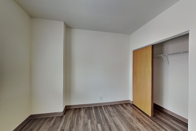 Building Photo - 216 Stanton Ave