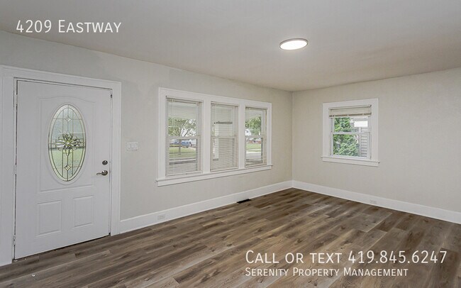 Building Photo - 4209 Eastway-
