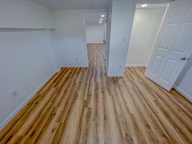 Building Photo - Completely Renovated Ranch in Parkland Sch...