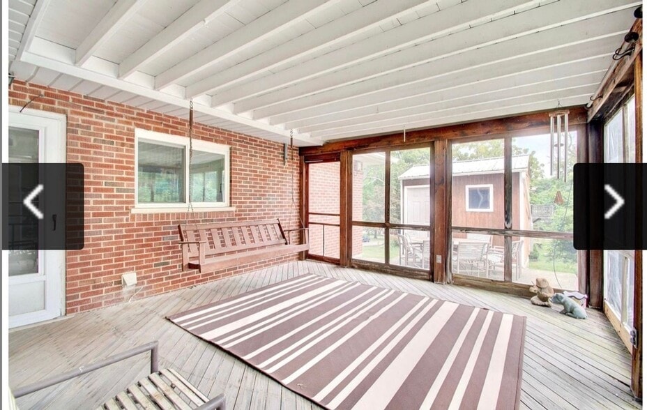 Building Photo - 2401 Carlisle Ave