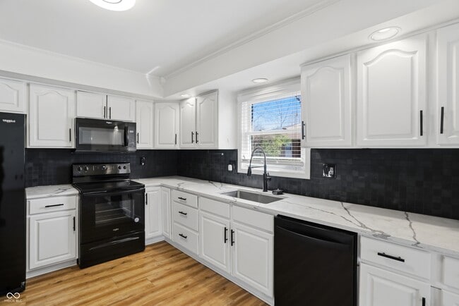 Building Photo - 512 Lexington Blvd