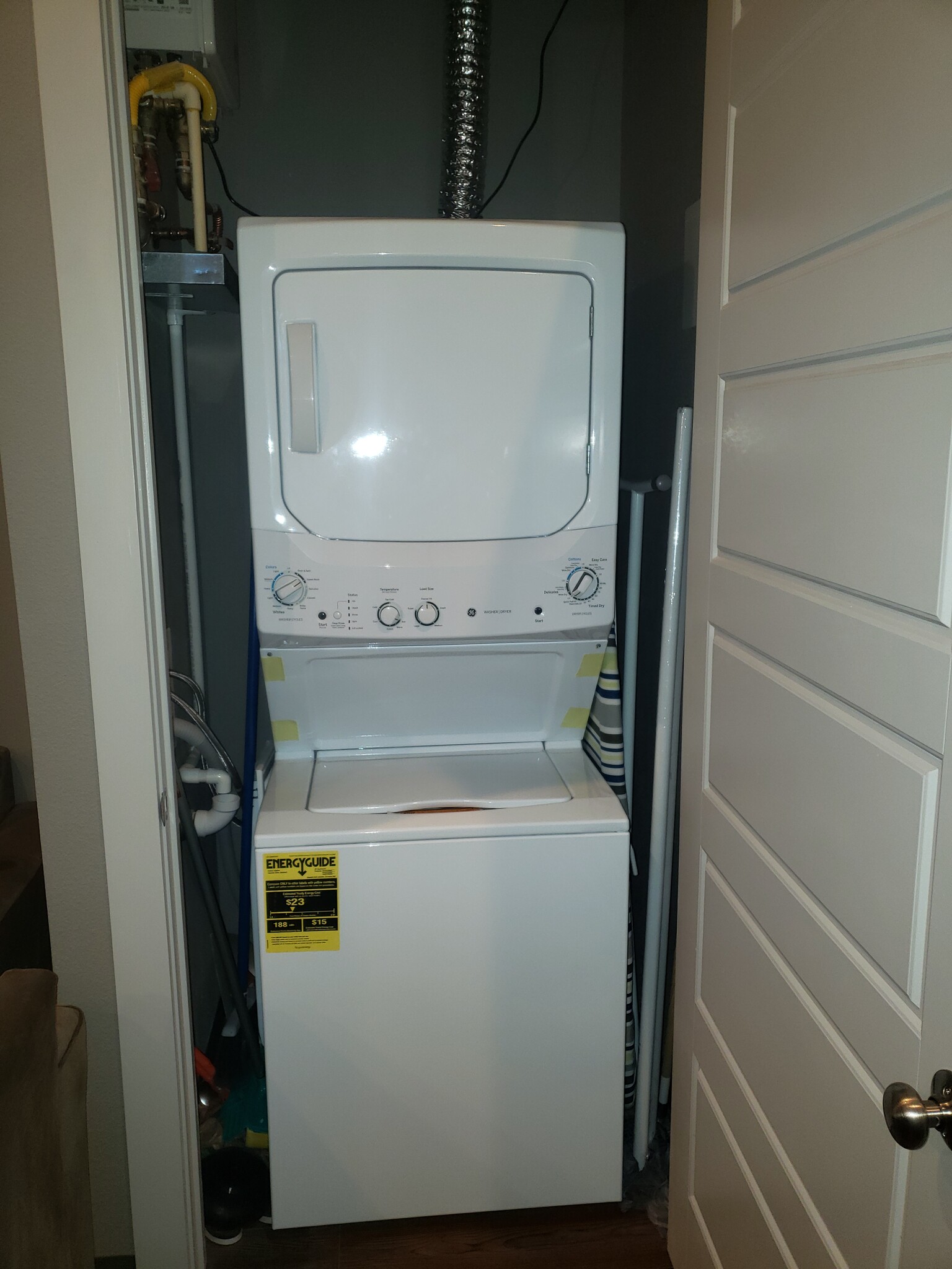 Washer & Dryer withLoft - 905 9th Street