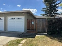 Building Photo - 55-0209