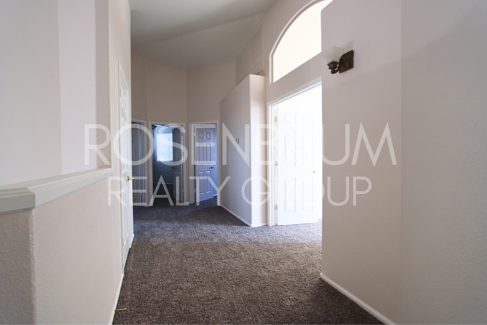 Building Photo - 534 S Pueblo St