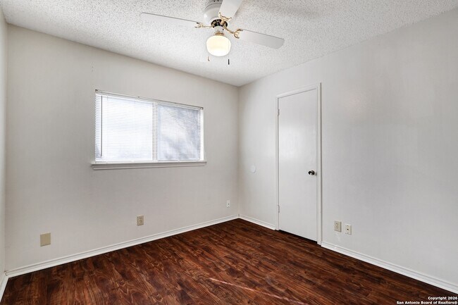 Building Photo - 13003 Beacon Park Dr