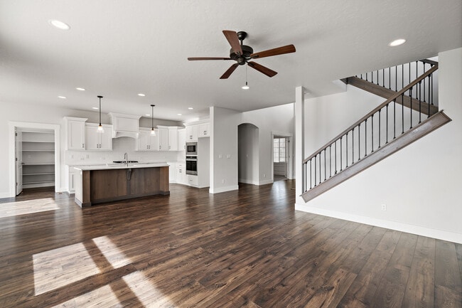 Building Photo - 4269 W Ravenna St