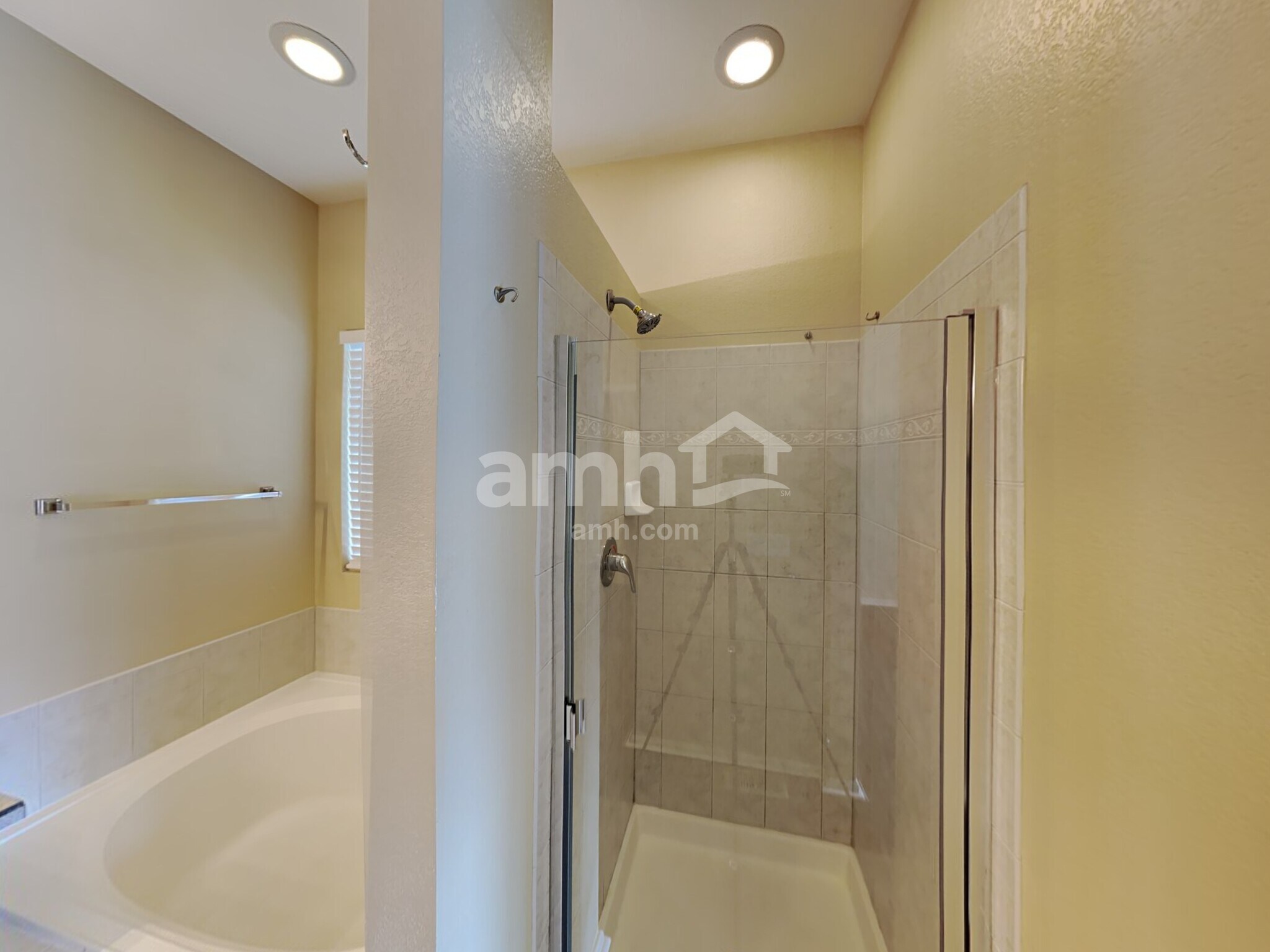 Building Photo - 9835 Kenton Cir