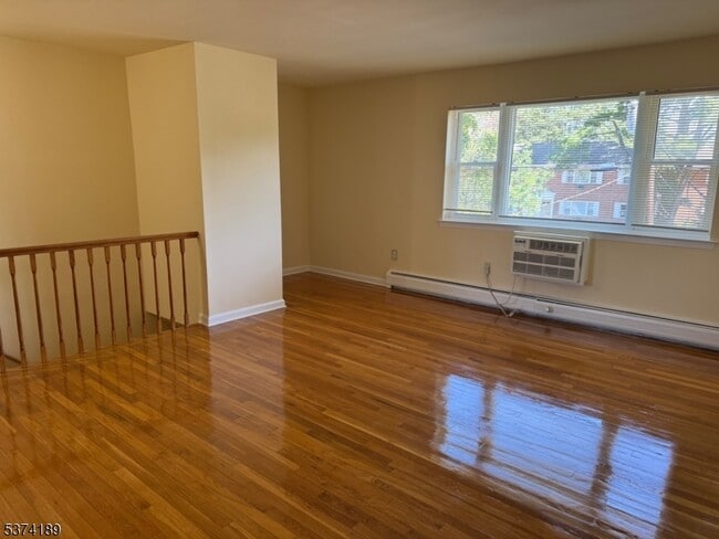 Building Photo - 51 Traphagen Rd