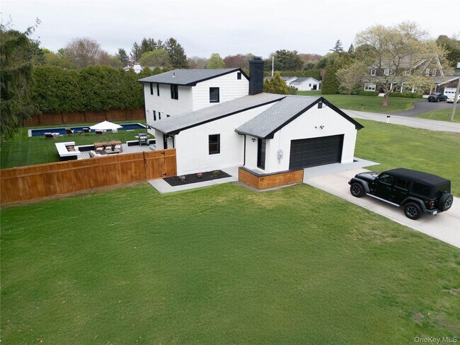 Building Photo - 17 Underhill Dr