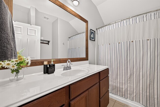 Building Photo - 16123 Duck Tail Ln