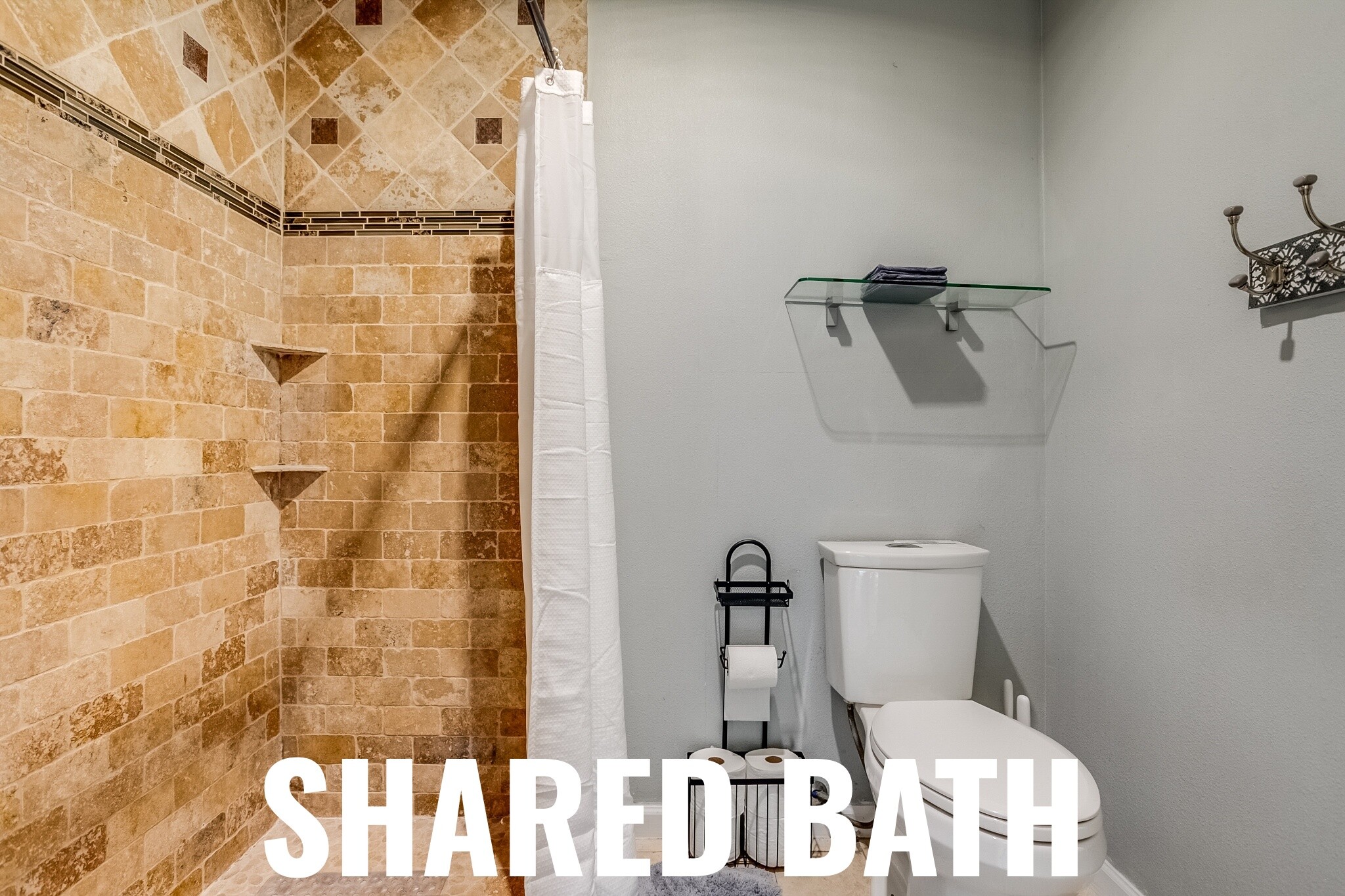 Building Photo - 2137 S Vallejo St