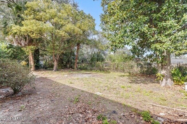 Building Photo - 6643 Greenfern Ln