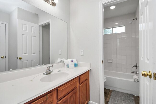 Building Photo - 8106 Rhobell St