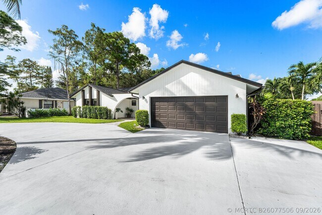 Building Photo - 13645 Exotica Ln
