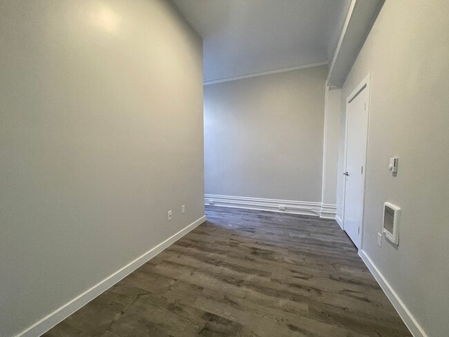 Building Photo - 1430 Stockton St