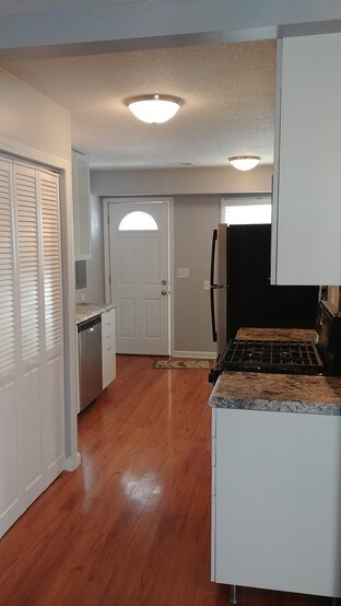 utility closet/ kitchen - 130 E Vienna St