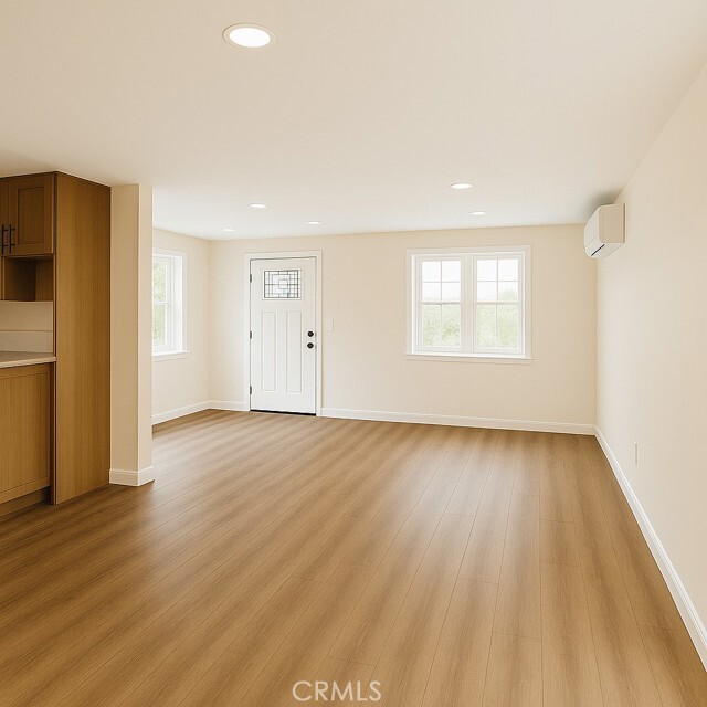 Building Photo - 340 S Ave 56